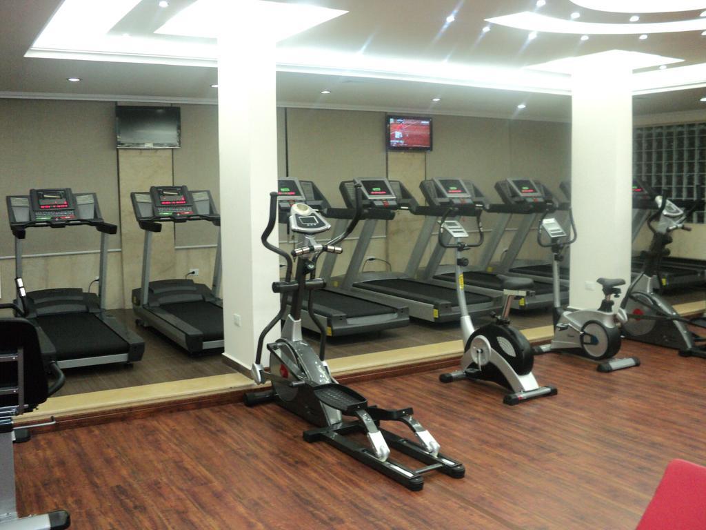 Platinum Hotel Tyre Bagian luar foto