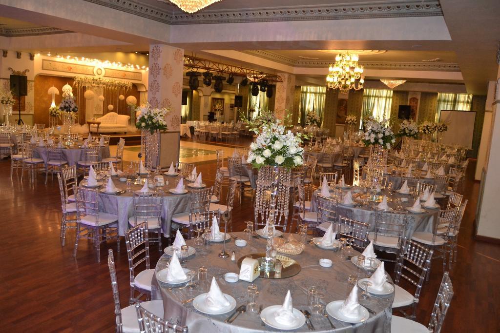 Platinum Hotel Tyre Bagian luar foto
