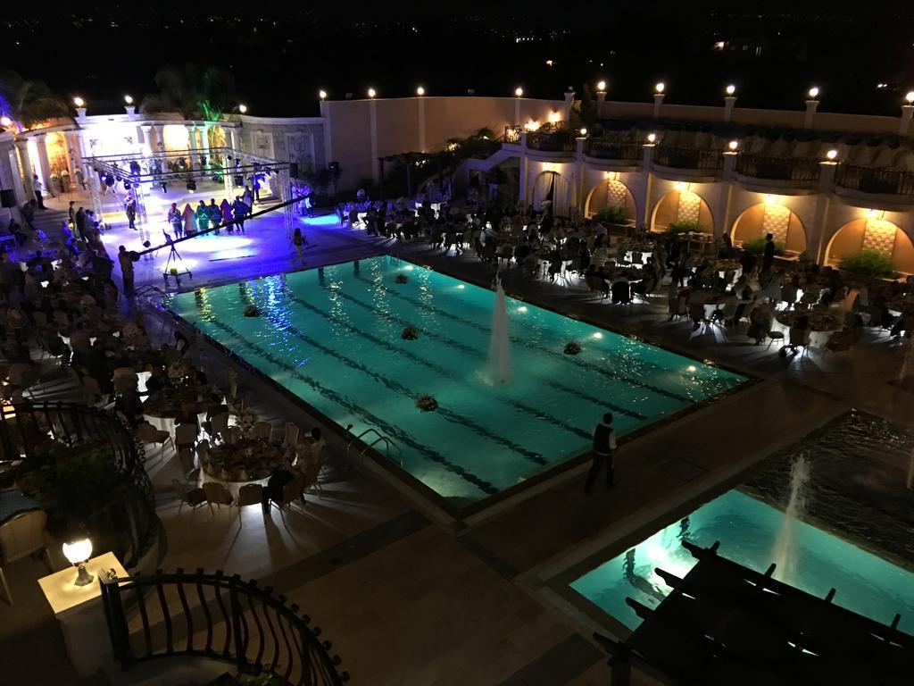 Platinum Hotel Tyre Bagian luar foto