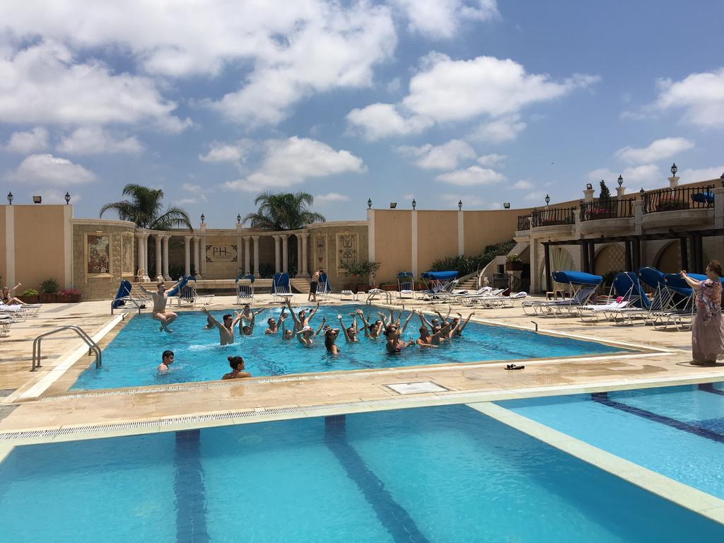 Platinum Hotel Tyre Bagian luar foto
