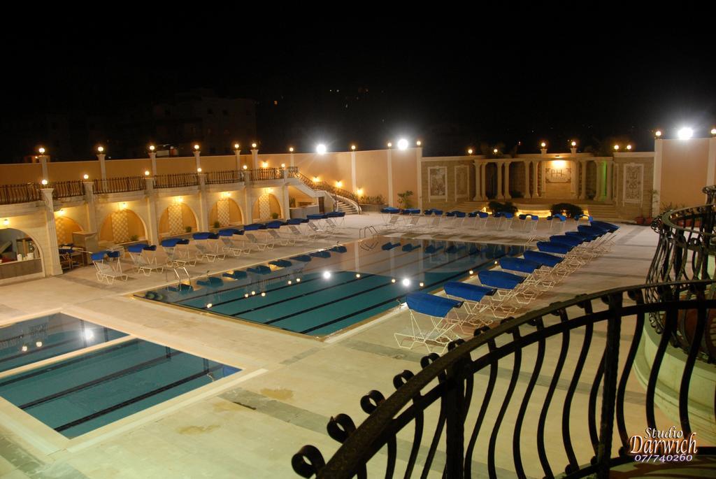 Platinum Hotel Tyre Bagian luar foto